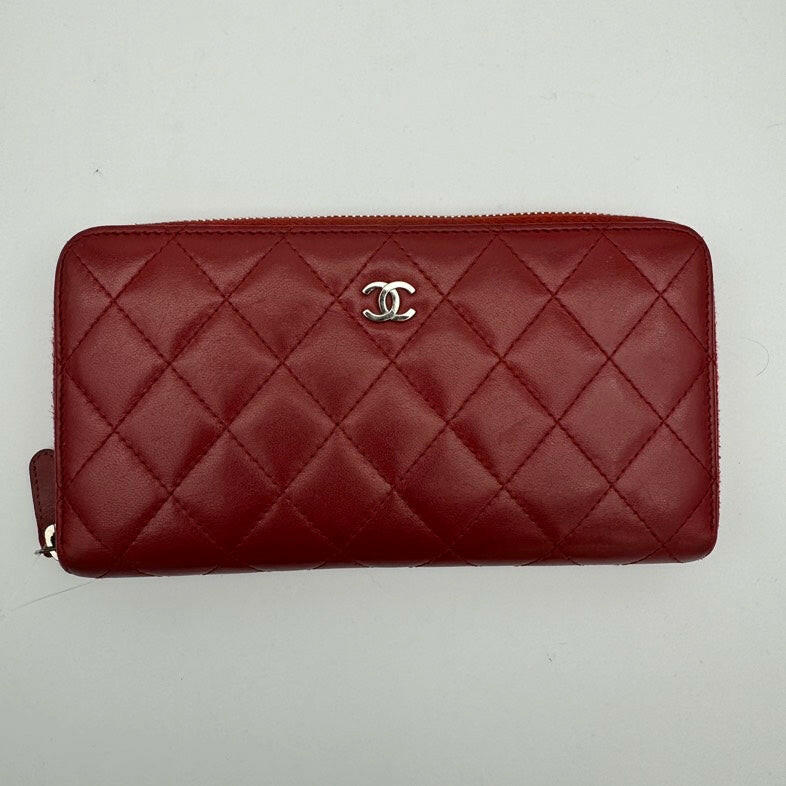 Chanel Red Quilted Leather Wallet with CC Logo.