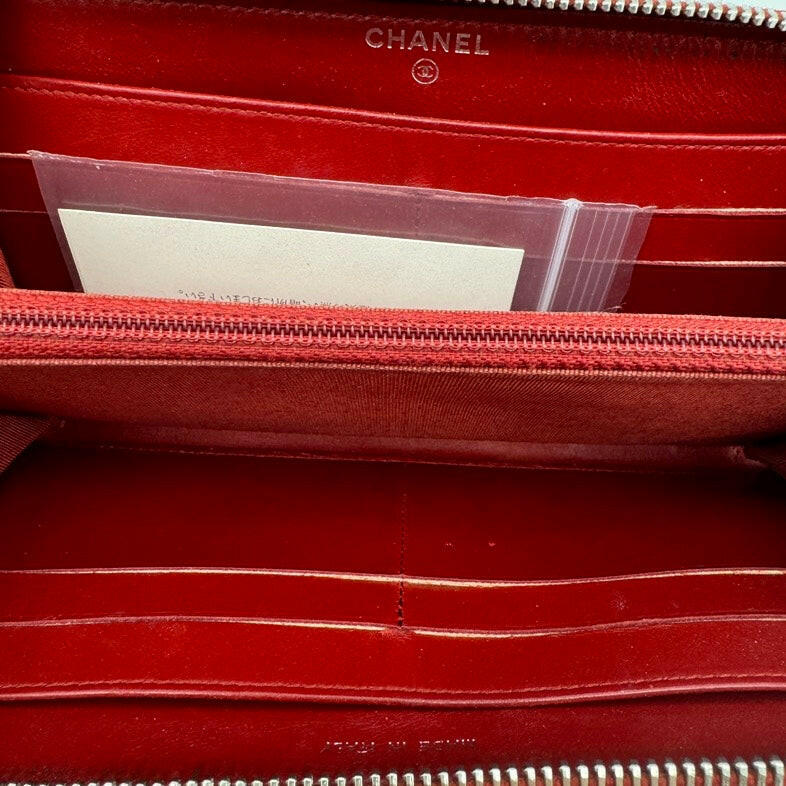 Chanel Red Quilted Leather Wallet with CC Logo.