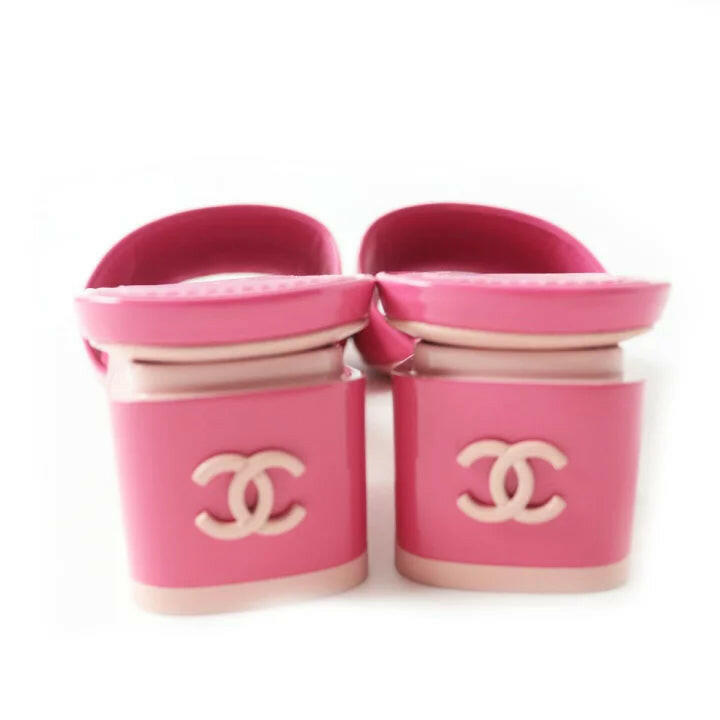 Chanel Pink Patent Calf CC Logo Slide Mule Block Heel Sandals Size 36C.