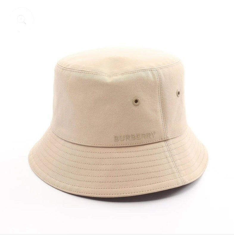 Burberry Beige Bucket Hat Size S.