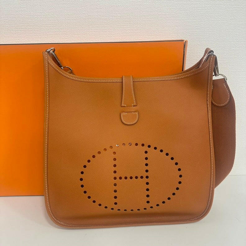 Hermès Evelyn 1 GM Crossbody Bag - Tan, Large Size (2005) Complete Set.