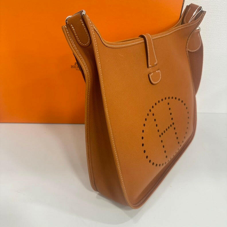 Hermès Evelyn 1 GM Crossbody Bag - Tan, Large Size (2005) Complete Set.