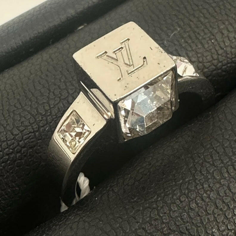 Louis Vuitton Silver Diamond Ring US Size 5.