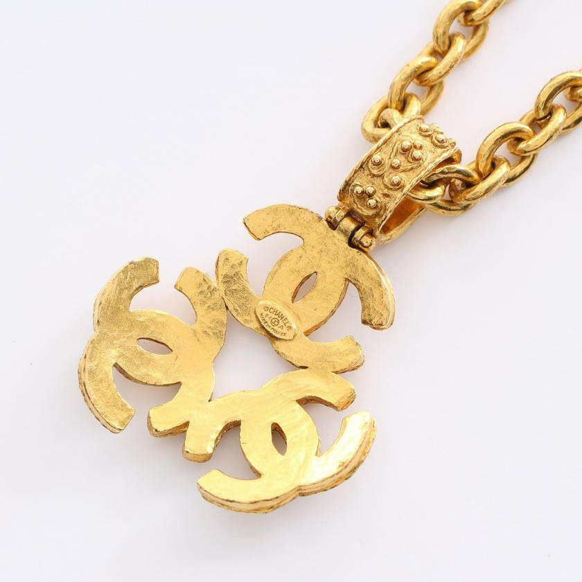 Chanel Coco Mark Necklace Gold-Plated Vintage Chain Pendant - 18-Inch Length.