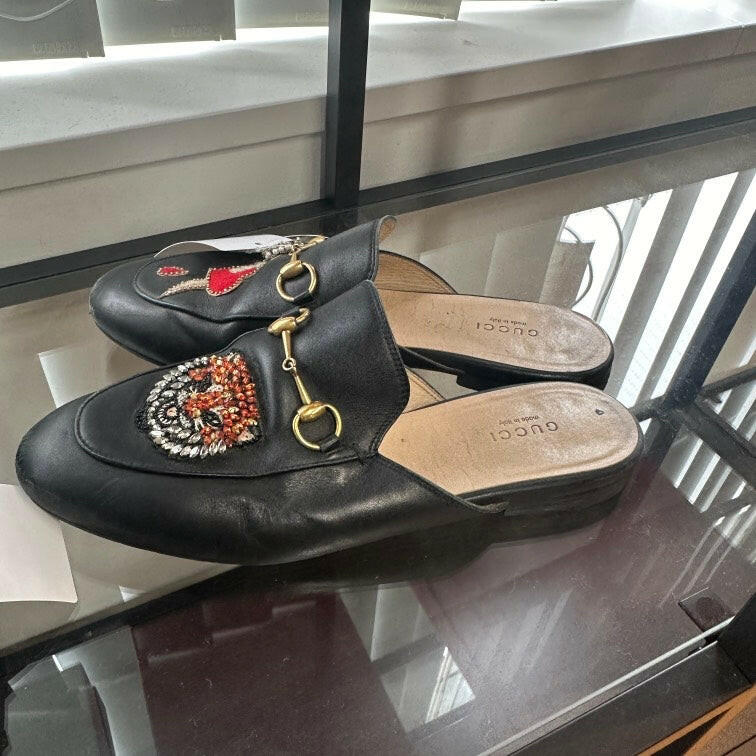 Gucci Black Leather Loafers with Embroidered Tiger and Heart - Size 9/38.5.