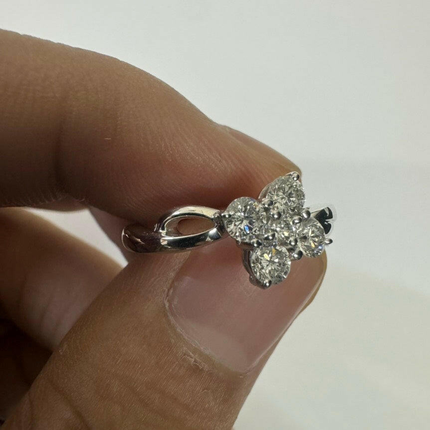 K18 White Gold Diamond Floral Ring 0.50ct 3.9g - Boutique Jewelry.