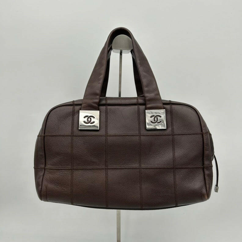 Chanel Brown Leather Shoulder Bag - Medium Size.