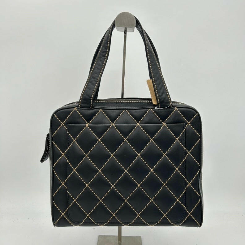 Chanel Black Quilted Leather Shoulder Bag Medium with Silver Hardware.