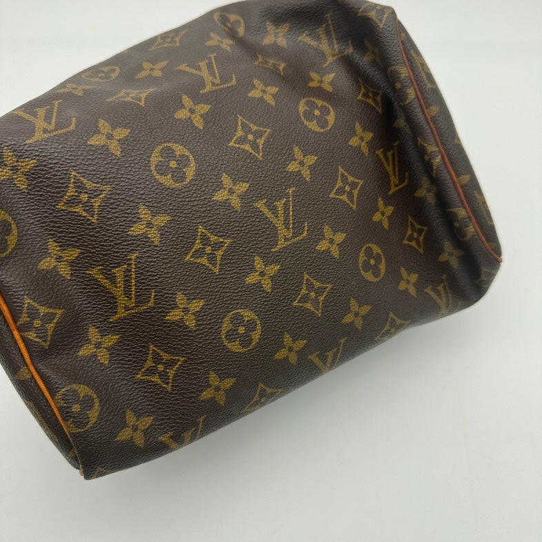 Louis Vuitton Speedy 25 Monogram Canvas Brown Handbag.